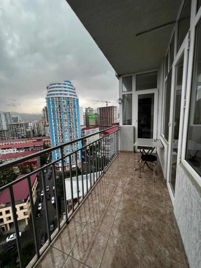Sea Apartments バトゥーミ エクステリア 写真